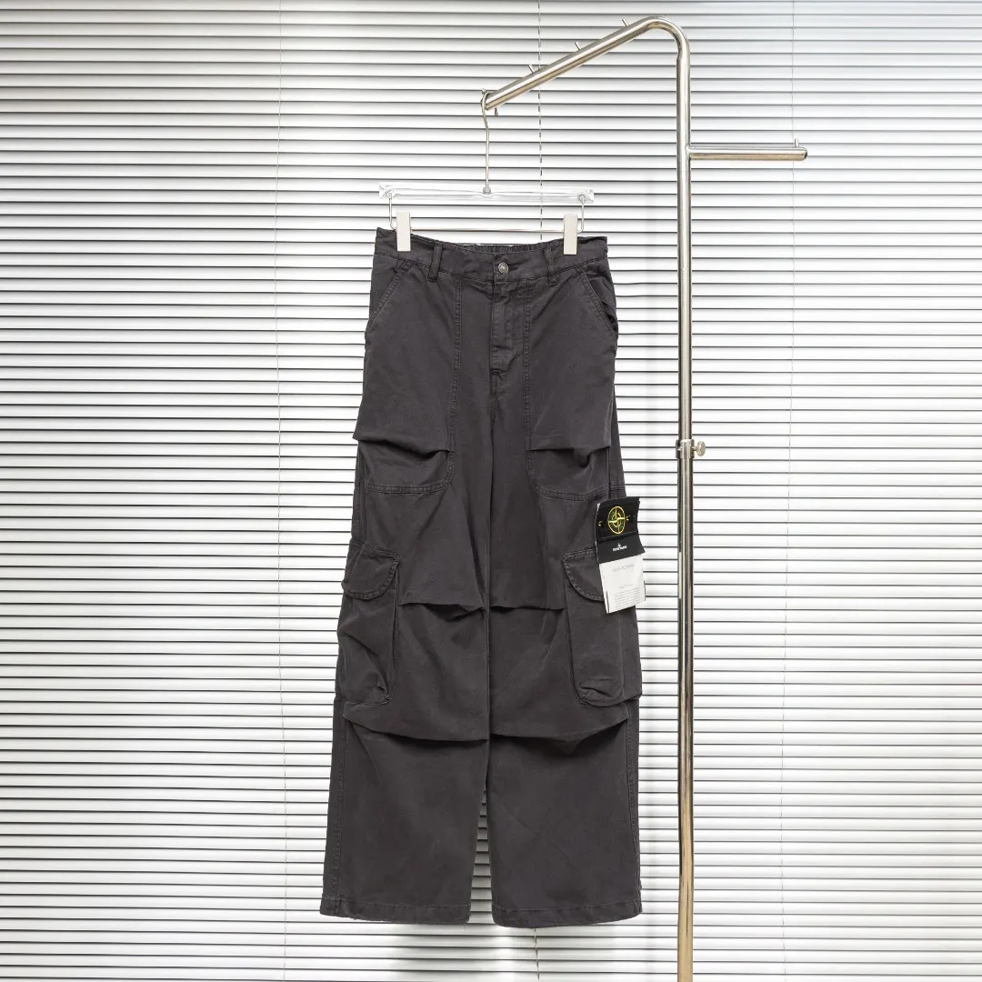 P340 top version (different currencies) Style: Stone Island STONE LSLAND washed and distressed multi-pocket functional trousers Color: Picture color Size: M-XXXL Fabric: Workwear Accessories: Full set of customized accessories No gender distinction, same style for men and women